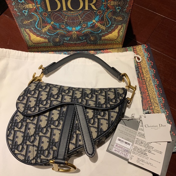 Dior mini oblique saddle bag retail price$3950 - Picture 6 of 7